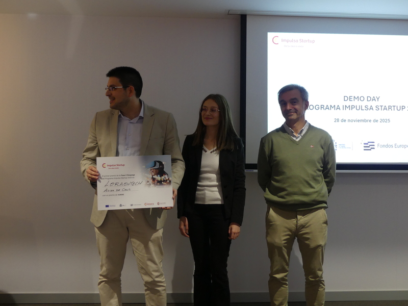 Loraontech recibe el primer premio de la Fase 2 (Despega) en el Demo Day Impulsa Startup 2025.